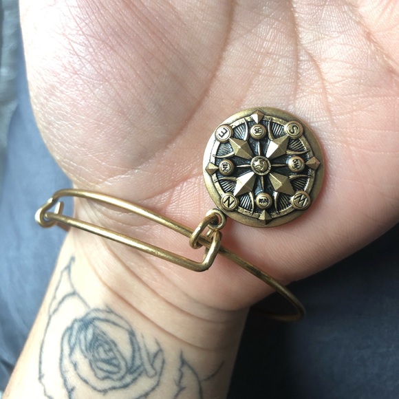 Alex and Ani Compass Charm Bracelette - Picture 2 of 8